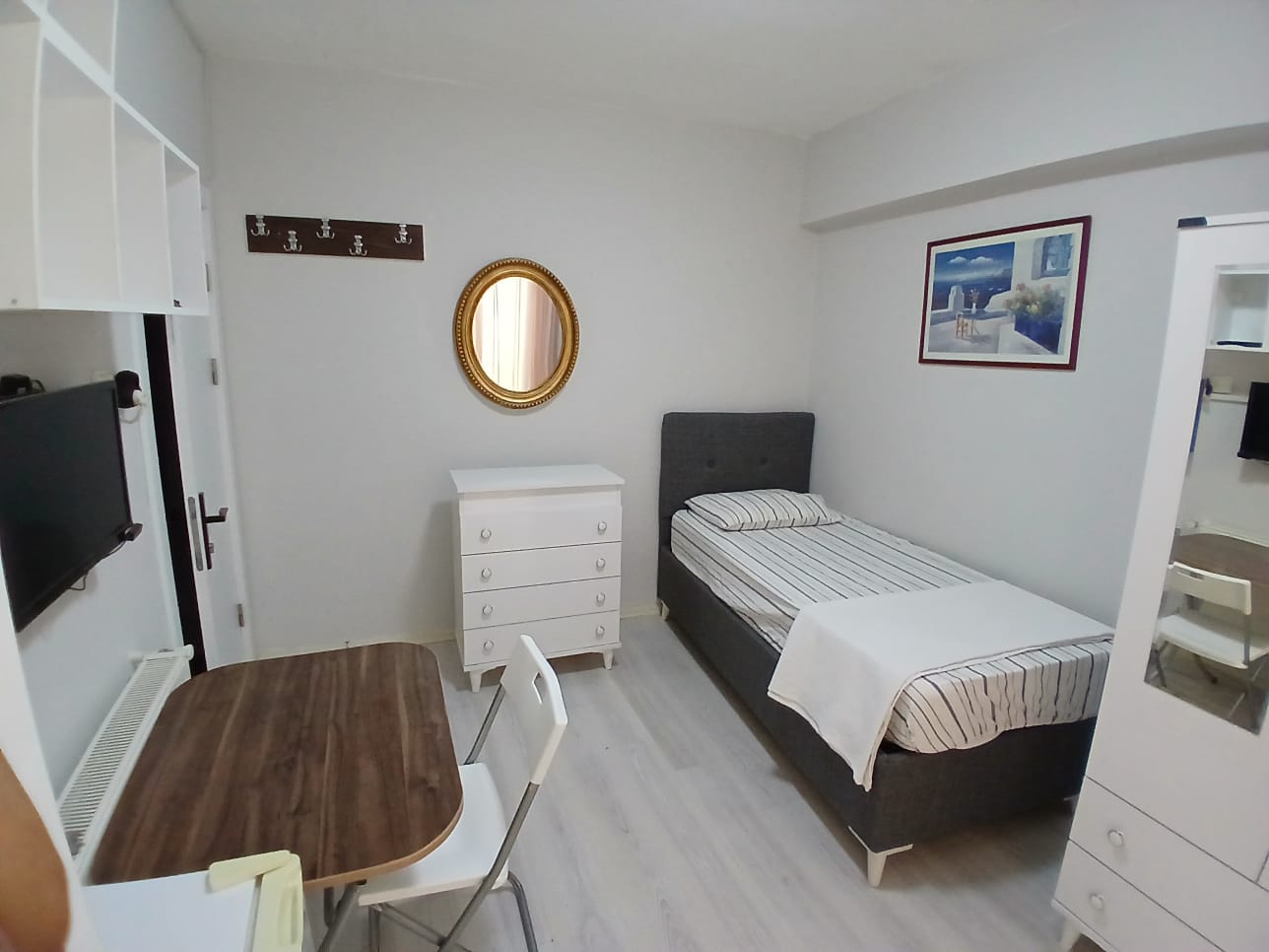 Özel 18 Mart Kız Öğrenci Yurdu öğrenci odası